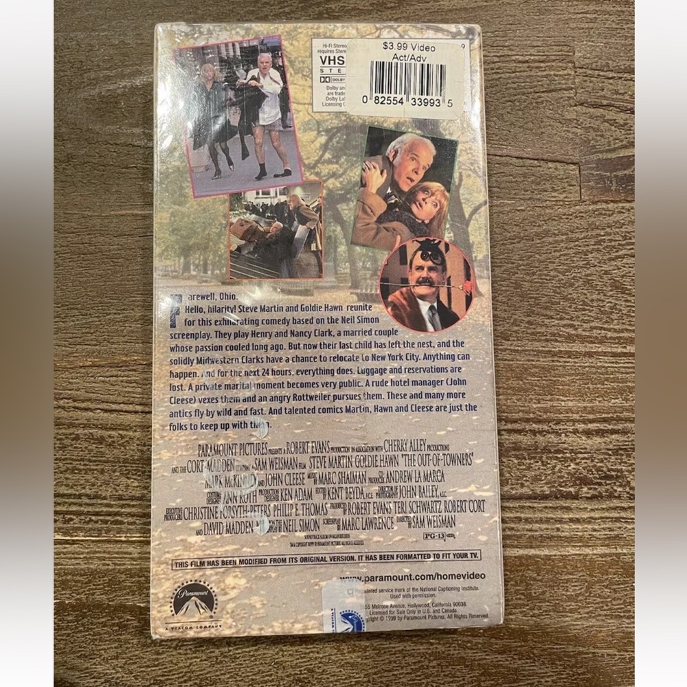 The Out Of Towners Factory Sealed VHS 1999, Steve Martin Goldie Hawn - Picture 2 of 3